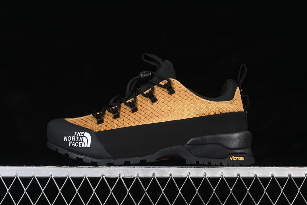 The North Face Glenclyffe Low Hiking Shoes - Black Gold