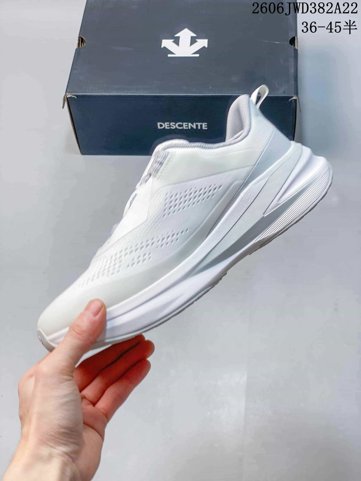 DESCENTE Running BOA Z-FOAM Shoes, White, TWD382A22