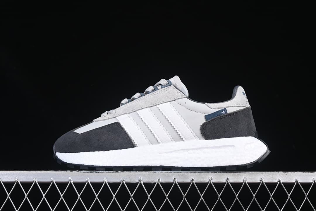 adidas Retropy E5 JQ0007 Sneakers in Gray and Black