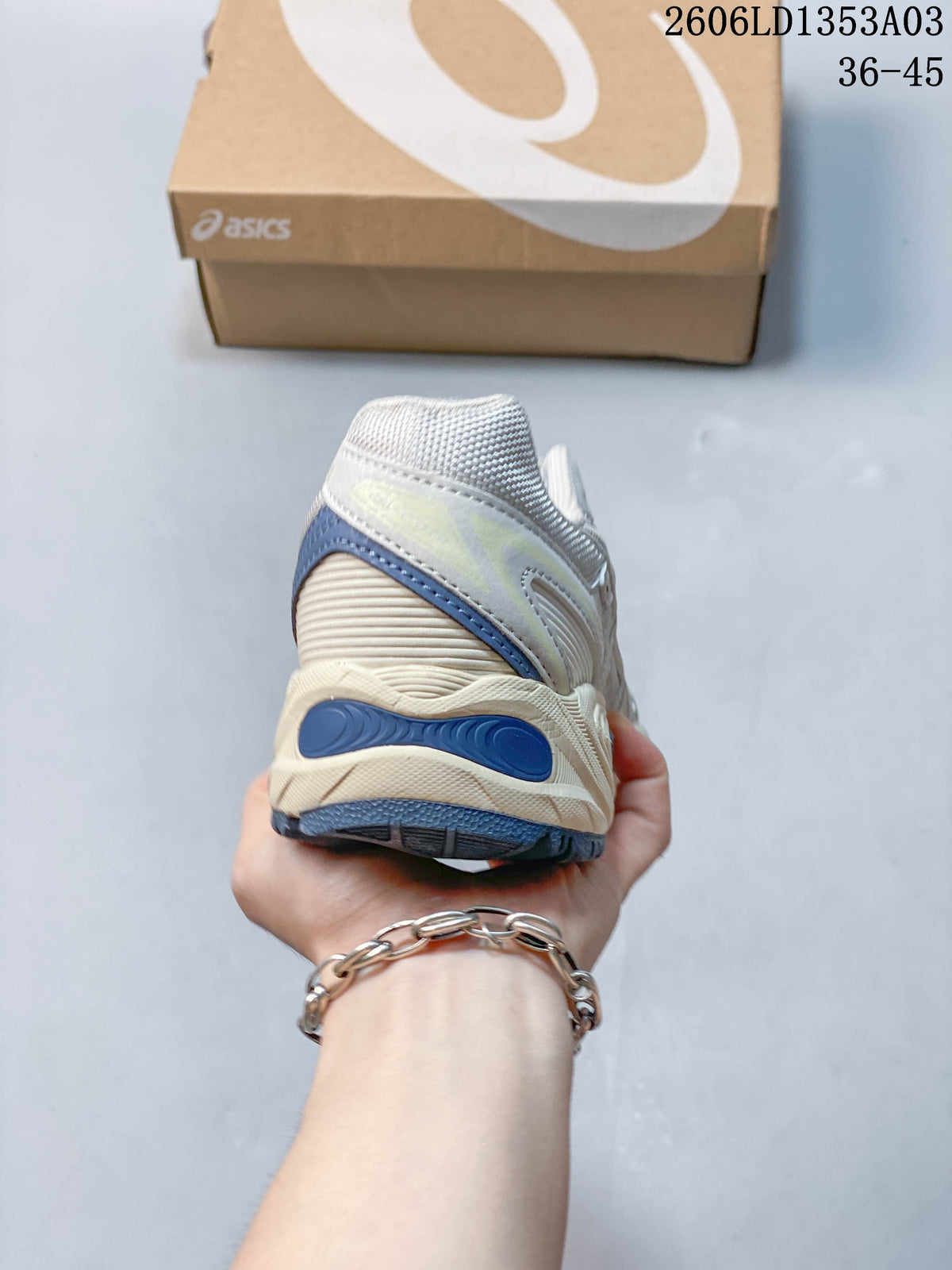 ASICS GEL-170TR Sneakers, White and Blue, 1203A096-200