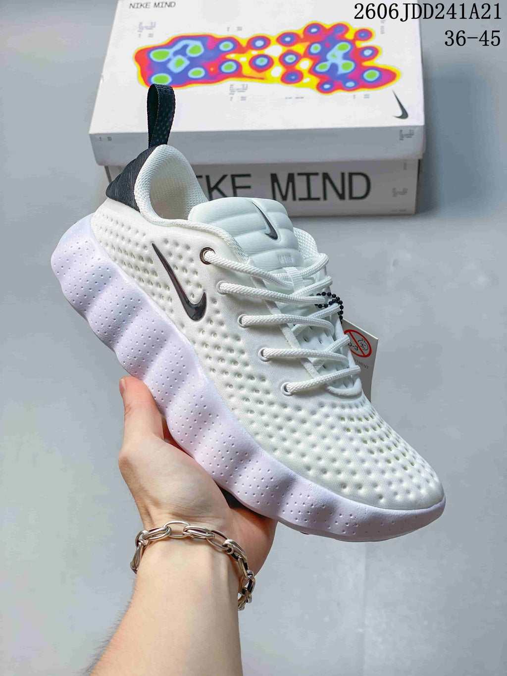 Nike Mind 002 SP FK Low-Top Training Shoes