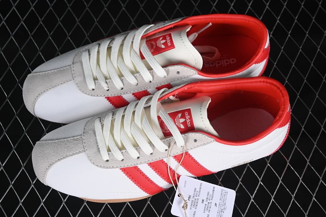 adidas Tokyo W JI3300 Sneakers in White and Red
