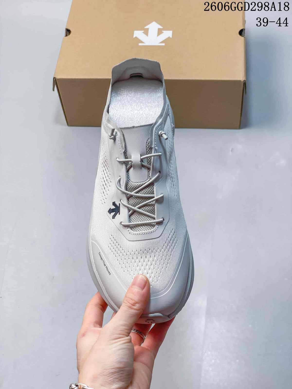 DESCENTE EASE AIR JR Running Sneakers, Light Gray, Y5233RRN22