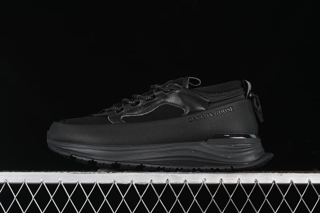 Canada Goose Glacier Trail Sneaker in Black