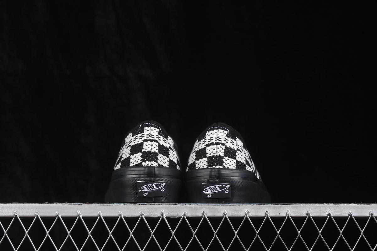Vans Authentic Low-Top Sneakers Black White Checkerboard VN000EJC1KP