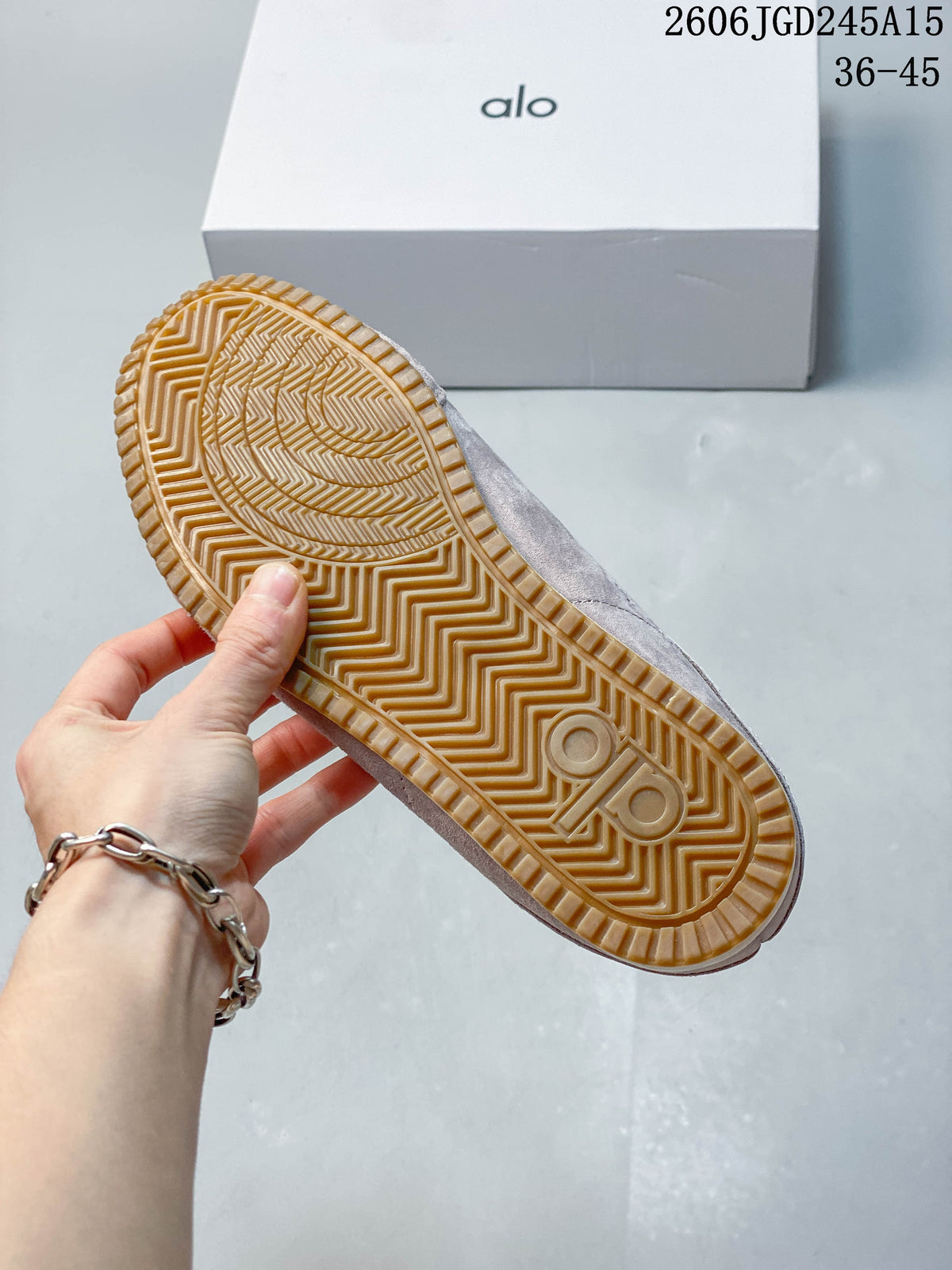 Alo Yoga Sunset Sneaker in Mauve Taupe JED103-GJG