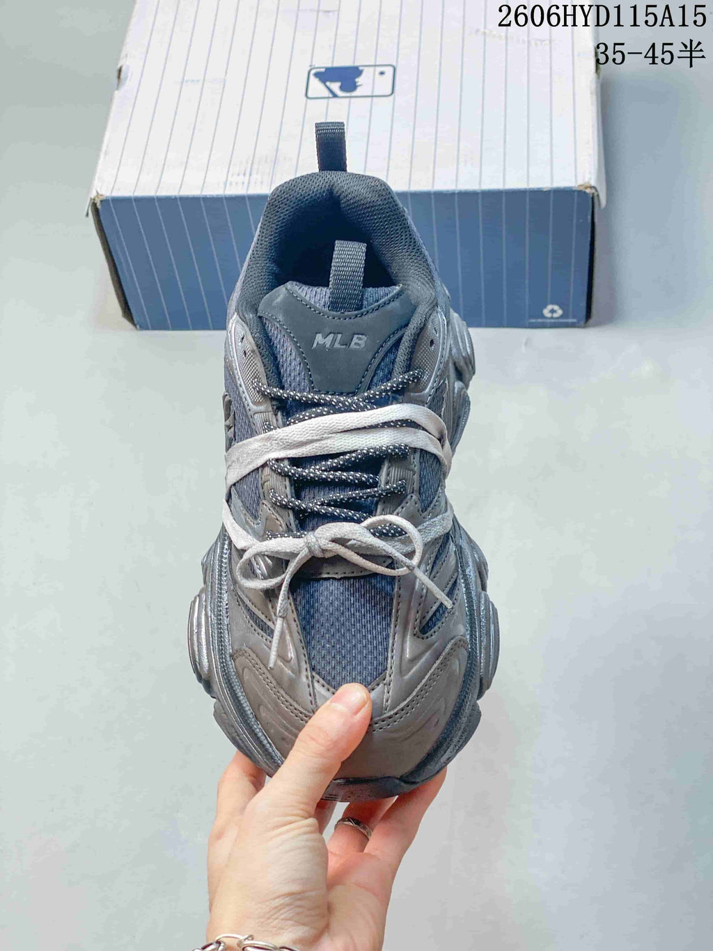 MLB Winner Chunky Low-Top Sneakers, Silver Gray, 3ASHWD05N
