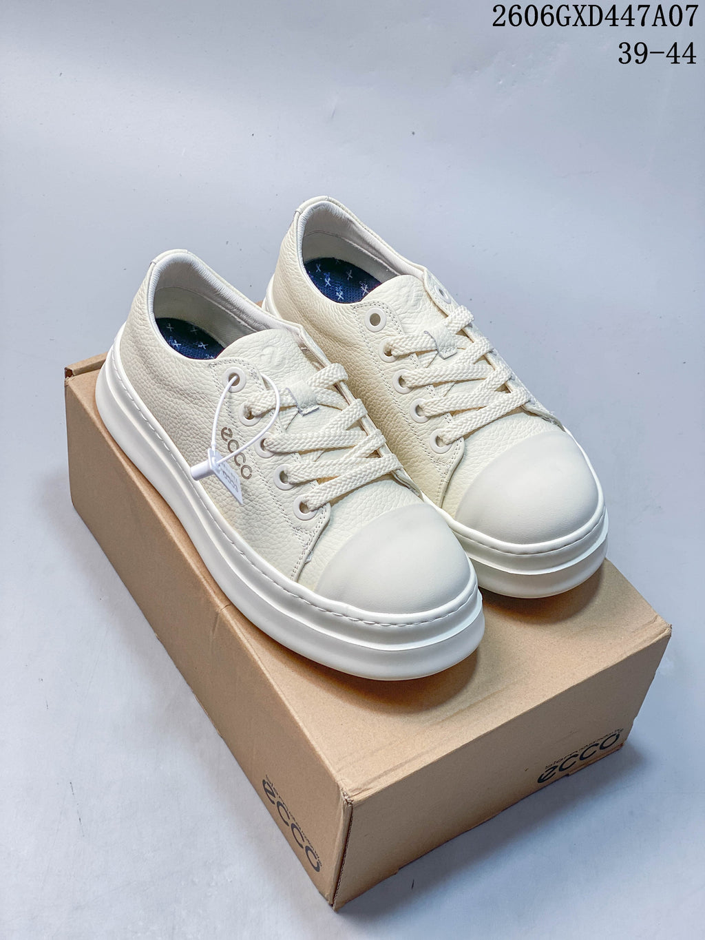 ECCO Platform Lace-Up Sneakers 06GXD447A07