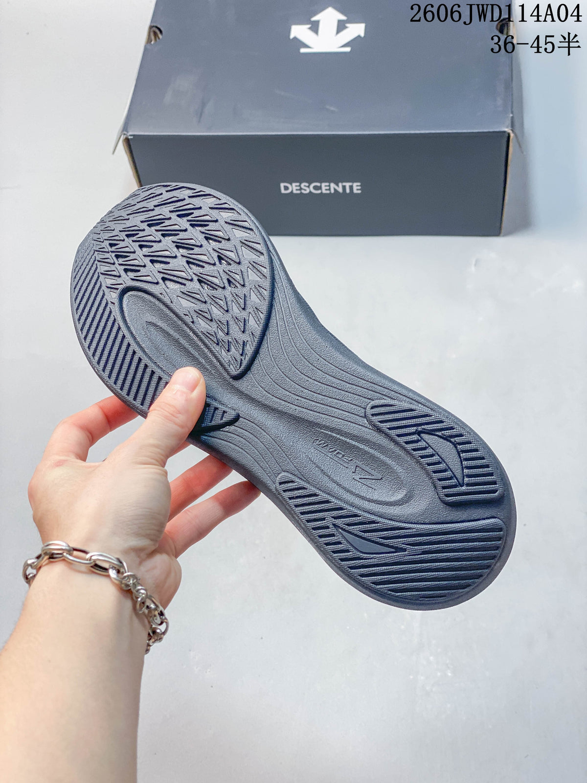 DESCENTE EDGE COURT RETRO Sneakers Gray SP323LSN82