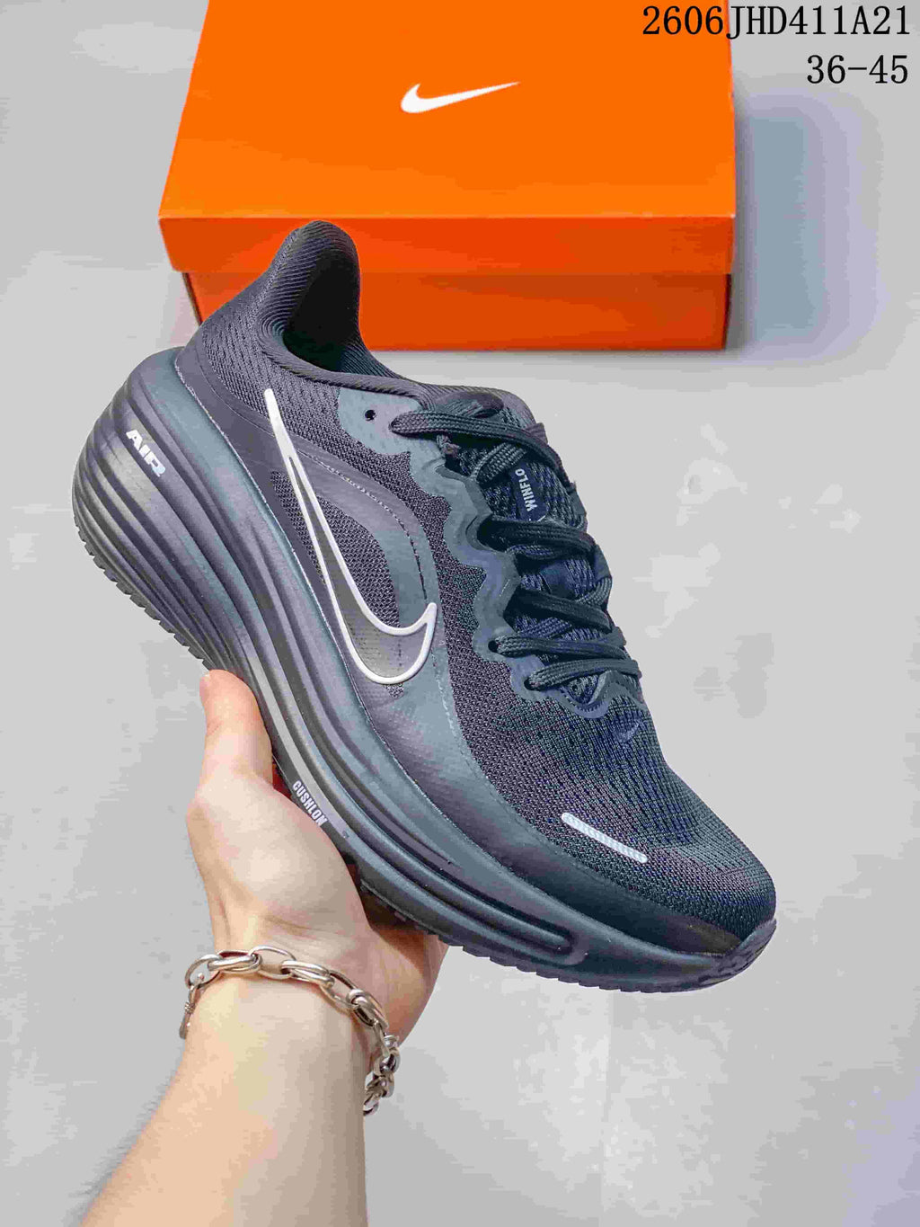 Nike Air Zoom Winflo 12 Running Shoes