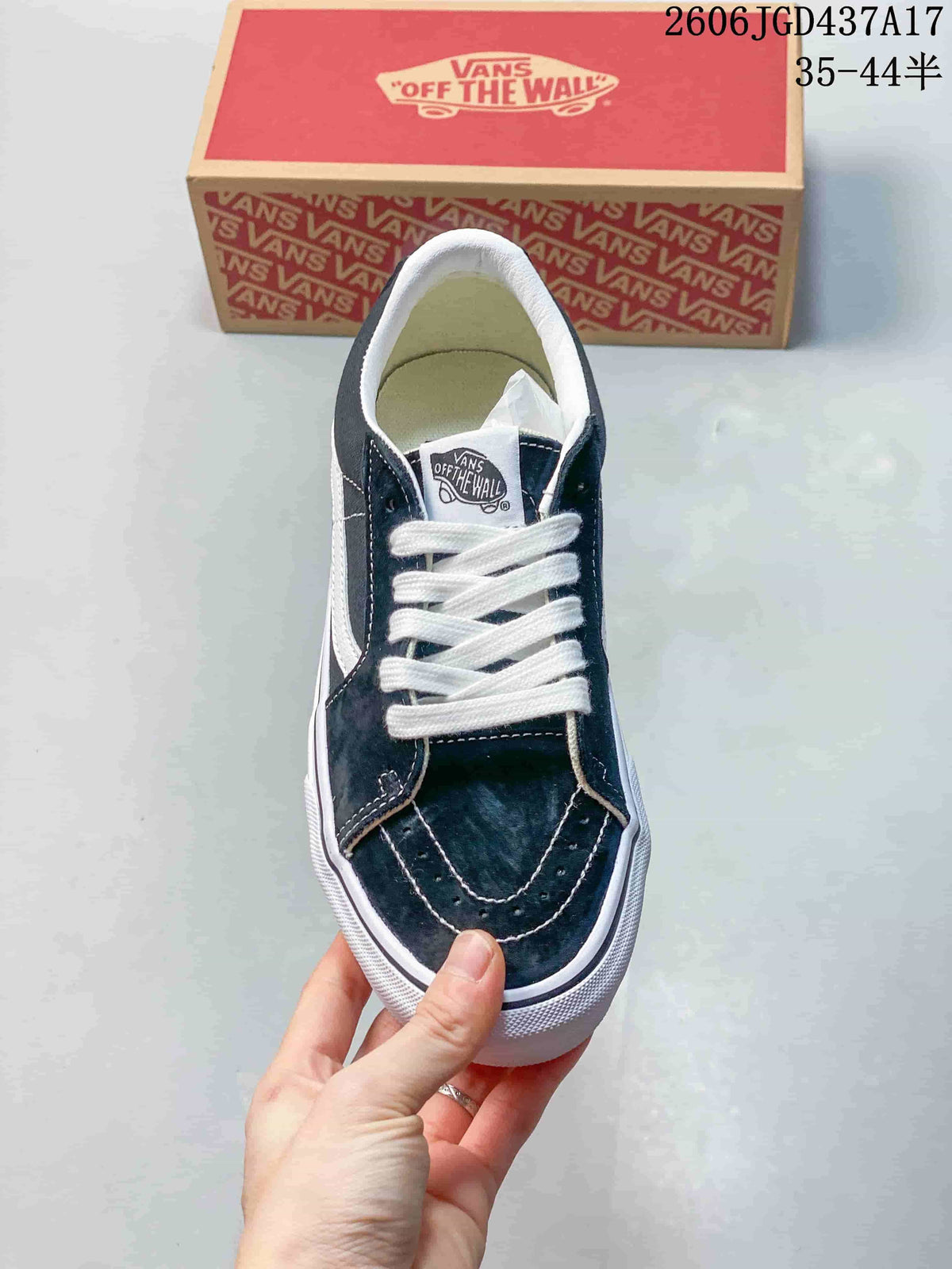 Vans SK8-Low Navy Suede Low-Top Sneakers VN0A4UUK6BT
