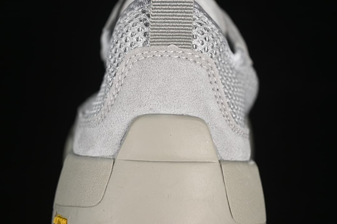 The North Face Mountain Essentials Low-Top Sneakers Grey NF0A8AD94QI-081