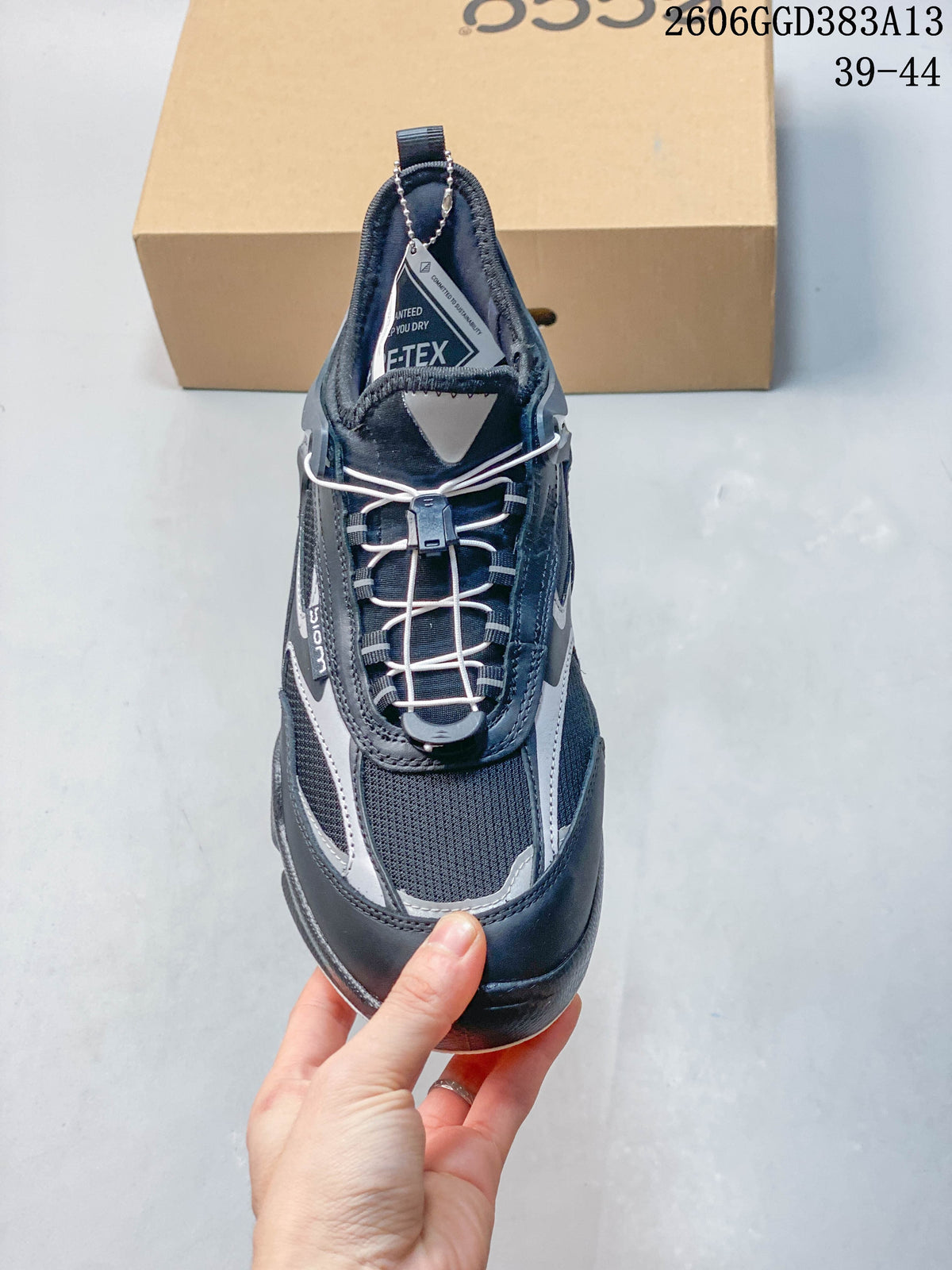 ECCO Men's Outdoor Sneakers, Navy and Gray, 2606GGD383A13
