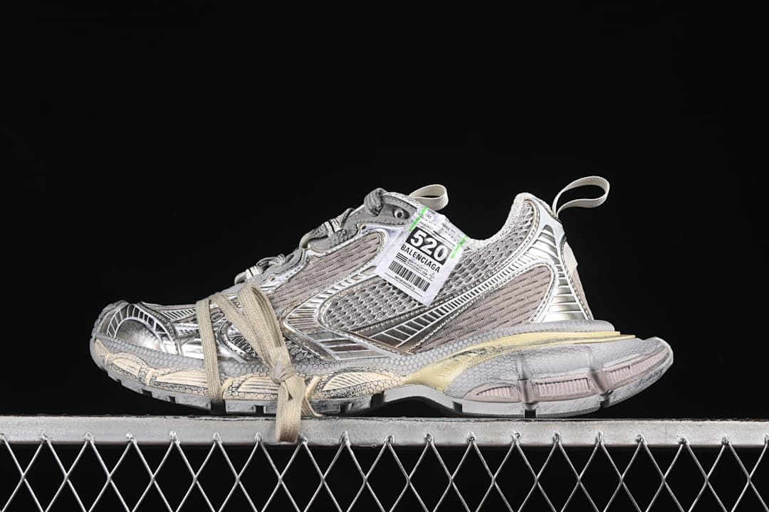 Balenciaga 3XL Sneaker in Champagne W3BR50208