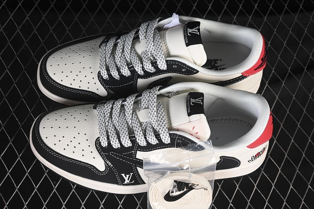 Nike Air Jordan 1 Low OG SP Travis Scott Fragment Sneakers