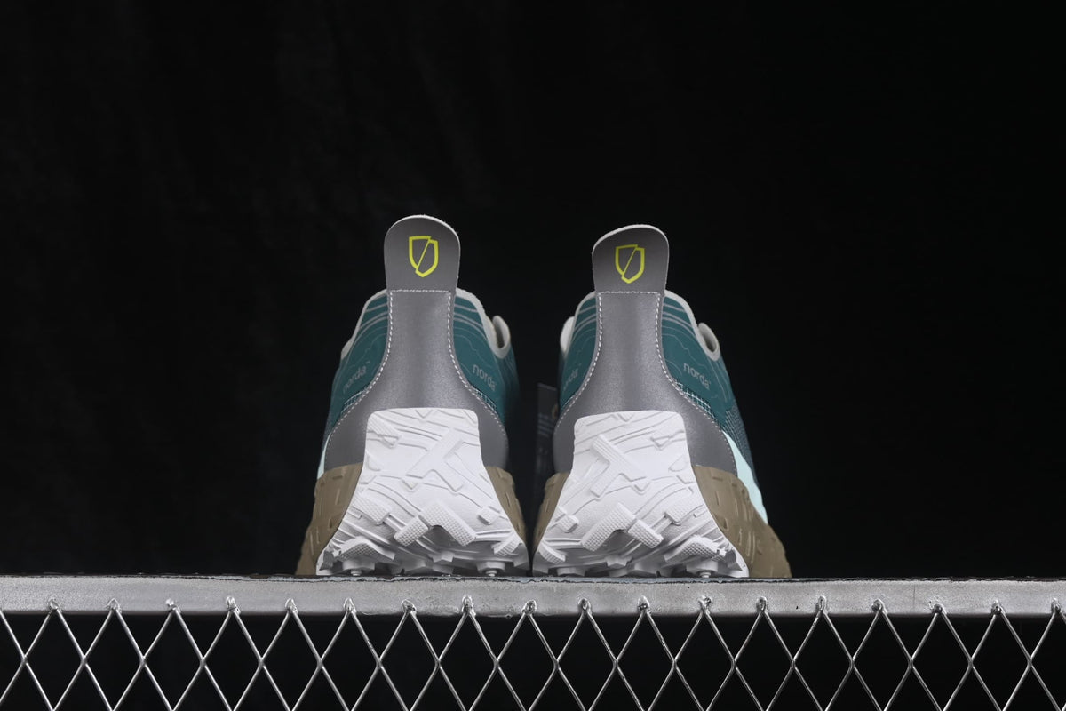 norda 001 Trail Sneakers Green Gray Tan FYD4