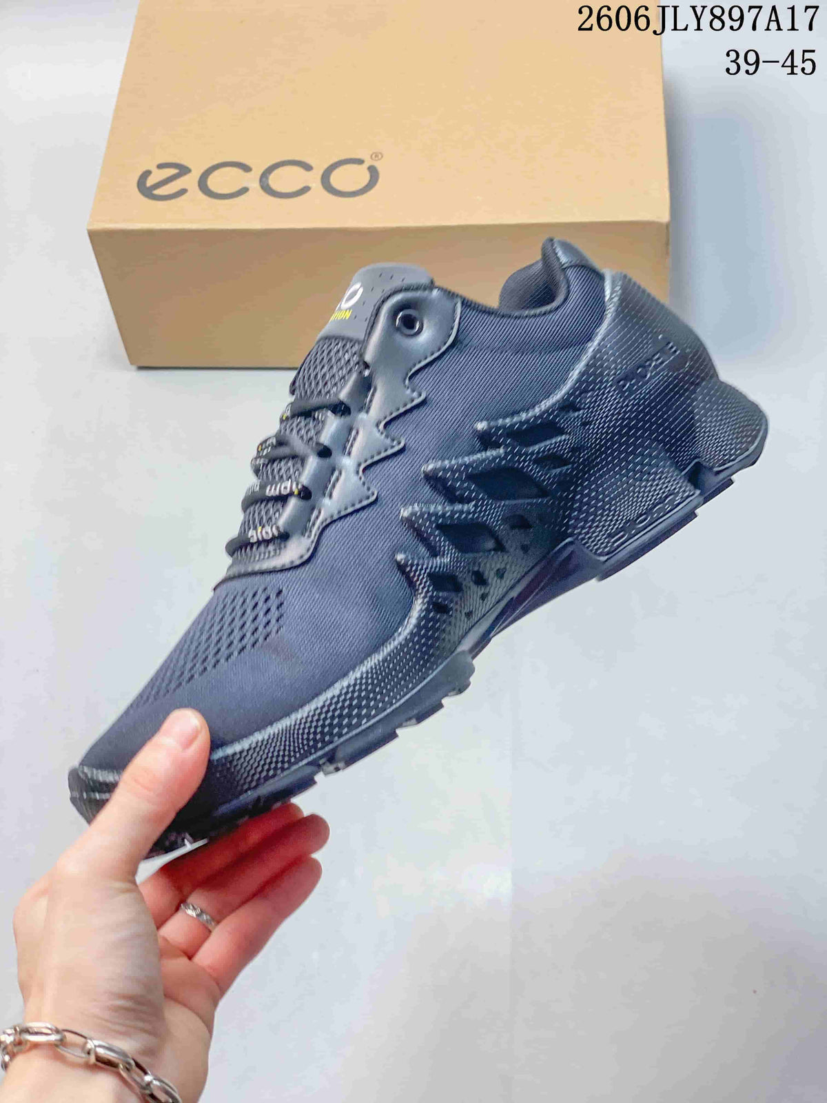 ECCO Biom C-Trail Low-Top Sneakers in Navy