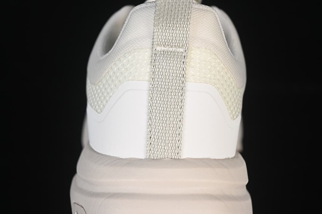 The North Face Offtrail V E Hiking Shoe - White Dune