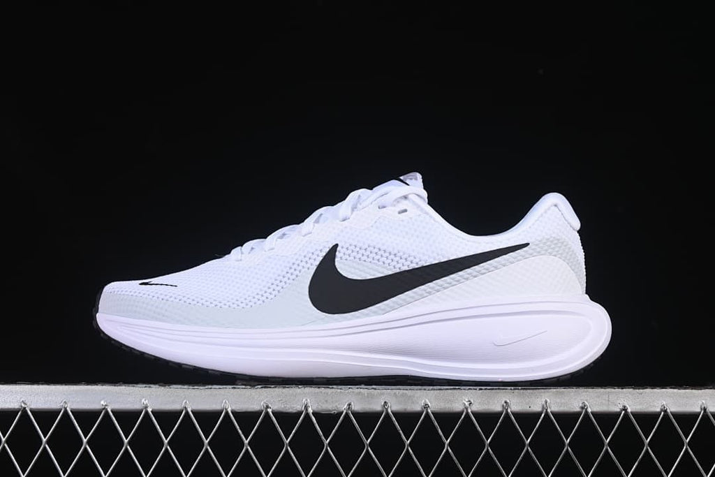 Nike Revolution 8 Running Shoes White Black HJ9198-101