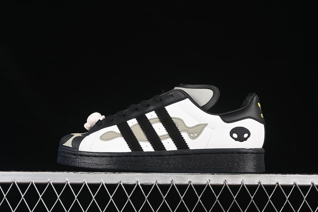 adidas Superstar 82 JQ8778 White Black Sneakers