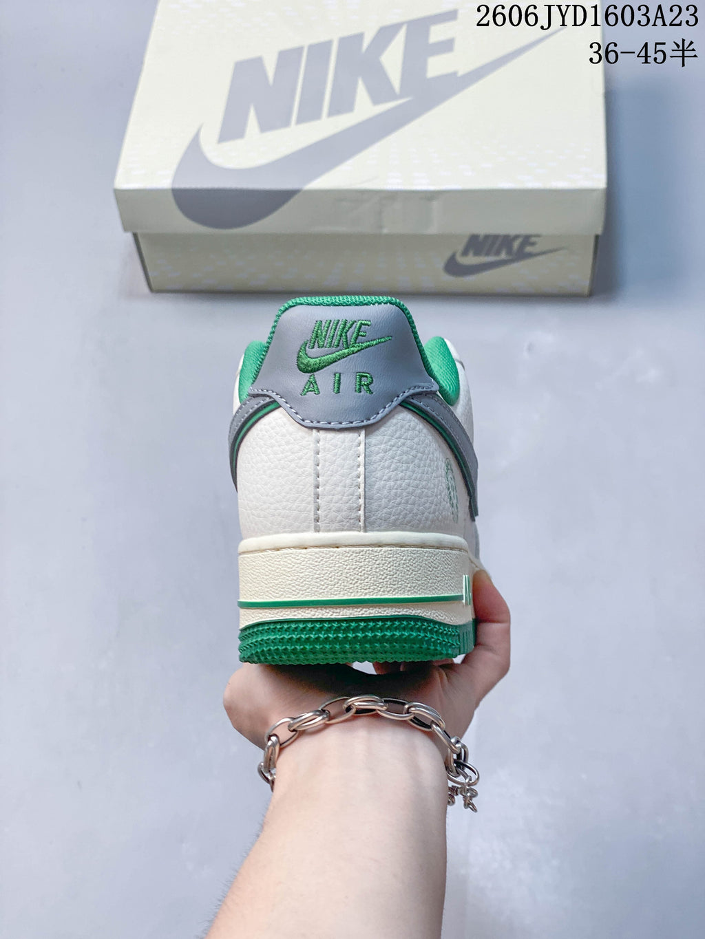 Nike Air Force 1 '07 Low White Green Sneakers