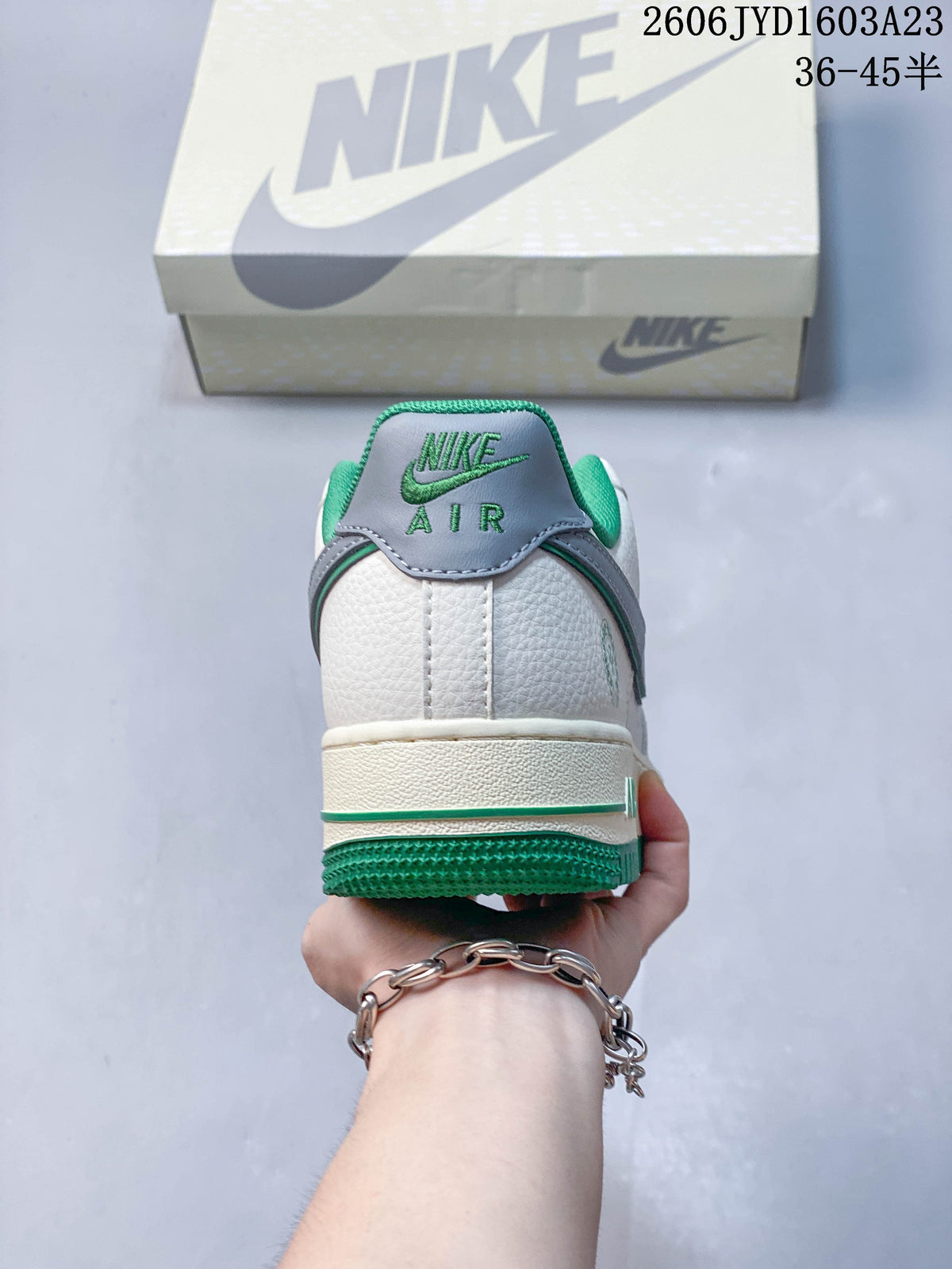 Nike Air Force 1 '07 Low White Green Sneakers