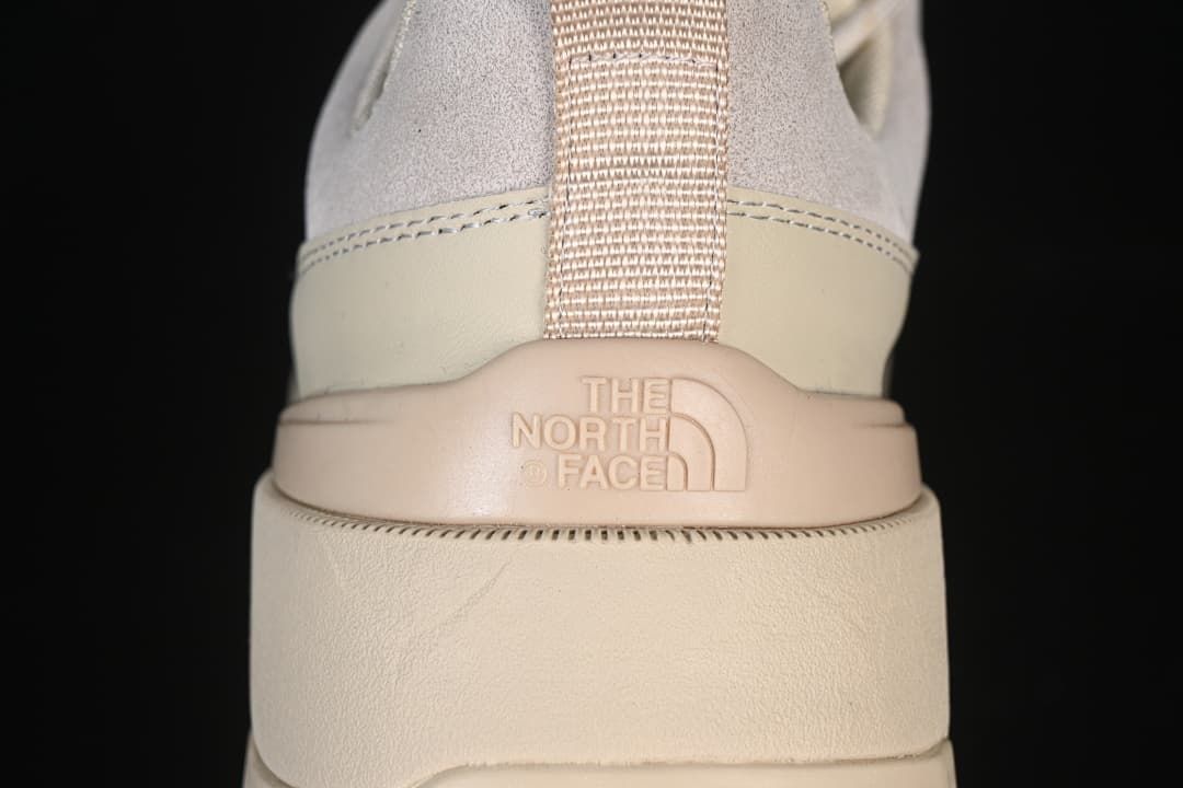 The North Face Dune Low-Top Hiking Sneakers NF0A8AD94QI-A096