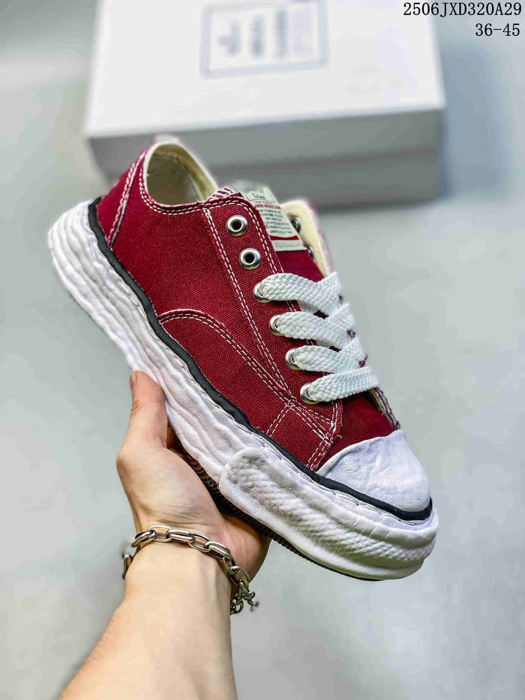 Maison Mihara Yasuhiro Blakey Low-Top Sneakers in Burgundy