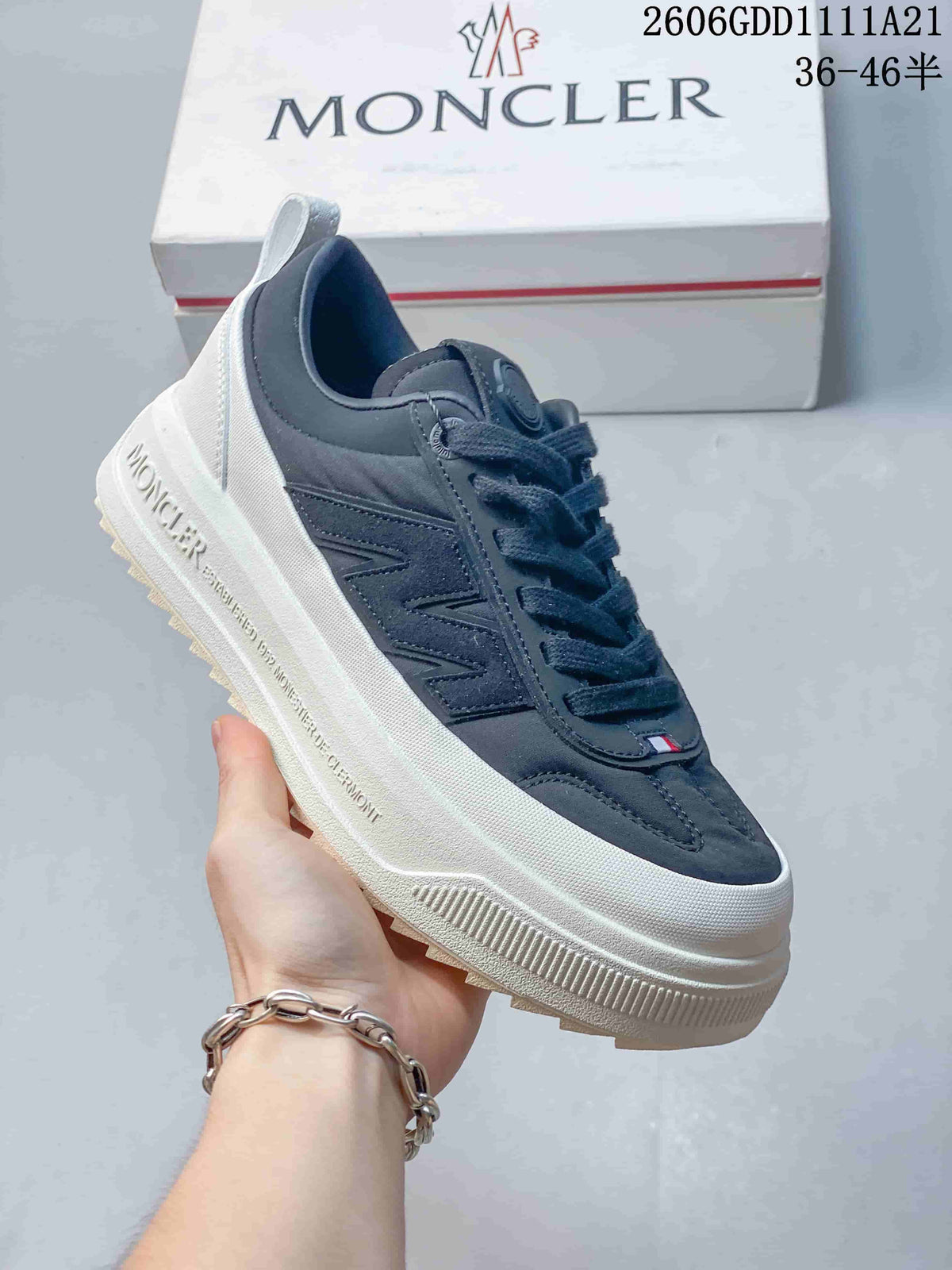 Moncler Altive Low-Top Lace-Up Sneakers in Navy and White
