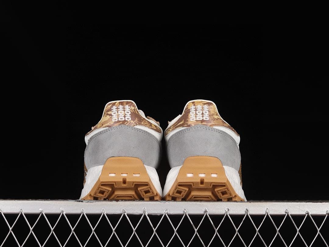 Adidas Retropy E5 IF2566 Sneakers in Beige and Brown