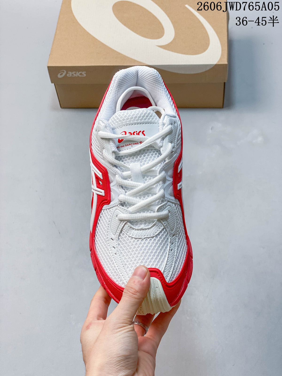 ASICS Gel-TRUCK Running Sneakers White Red 1203A485-001