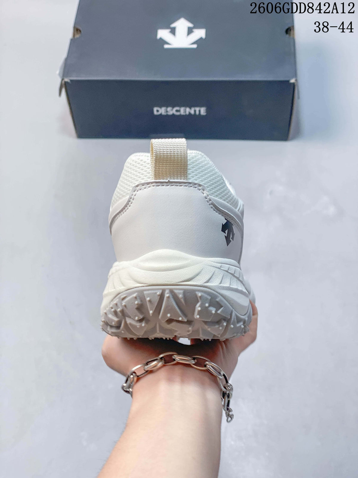 DESCENTE 2606GDD842A12 White Running Sneakers